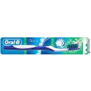 Зубная щетка Oral - B 3D Свежесть 40 средняя жесткость фото foto 1