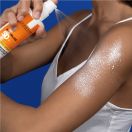 Набор La Roche-Posay (Ля Рош-Позе) Антелиос (Солнцезащитный стойкий невидимый спрей для кожи лица и тела, очень высокая степень защиты SPF50+, 200 мл + Постелиос, 100 мл) недорого foto 6
